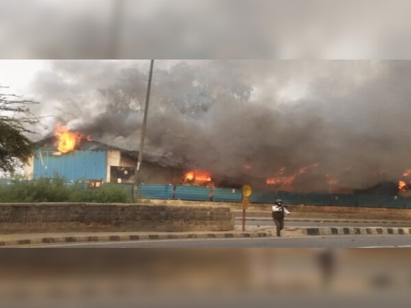 ଦିଲ୍ଲୀର ଏକ ଆଶ୍ରୟସ୍ଥଳୀରେ ଭୀଷଣ ଅଗ୍ନିକାଣ୍ଡ, ଘଟଣାସ୍ଥଳରେ ଦମକଳ ଗାଡି଼