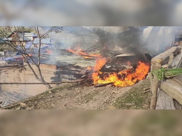 ପାକିସ୍ତାନୀ ସେନାର ଅସ୍ତ୍ରବିରତି ଉଲ୍ଲଂଘନ, ଜଣେ ଶିଶୁଙ୍କ ସହ ୩ ଜଣଙ୍କ ମୃତ୍ୟୁ