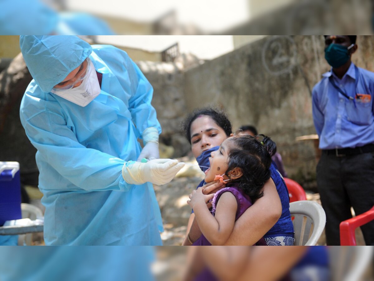 देश के 17 राज्यों के 27 जिलों में पिछले 14 दिनों से कोरोना वायरस का कोई मामला सामने नहीं आया है. (फोटो PTI)