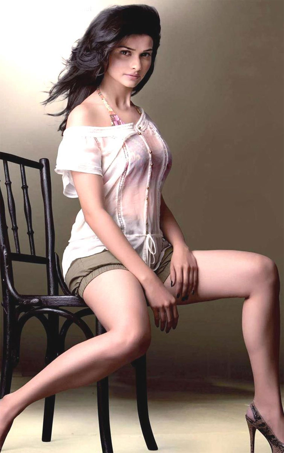 प्राची देसाई: tv actress