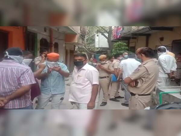 ଲକଡାଉନରେ ଛାତରେ ବସି ପିଉଥିଲେ ମଦ, ଅଭିଯୋଗ କରିବାରୁ କରିଦେଲେ ହତ୍ୟା