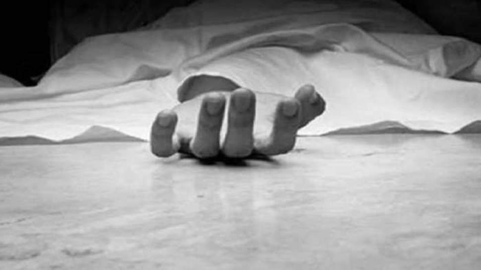 लॉकडाउन: 150 किमी पैदल चली 12 साला बच्ची, घर पहुंचने से पहले ही हो गई मौत लॉकडाउन: 150 किमी पैदल चली 12 साला बच्ची, घर पहुंचने से पहले ही हो गई मौत