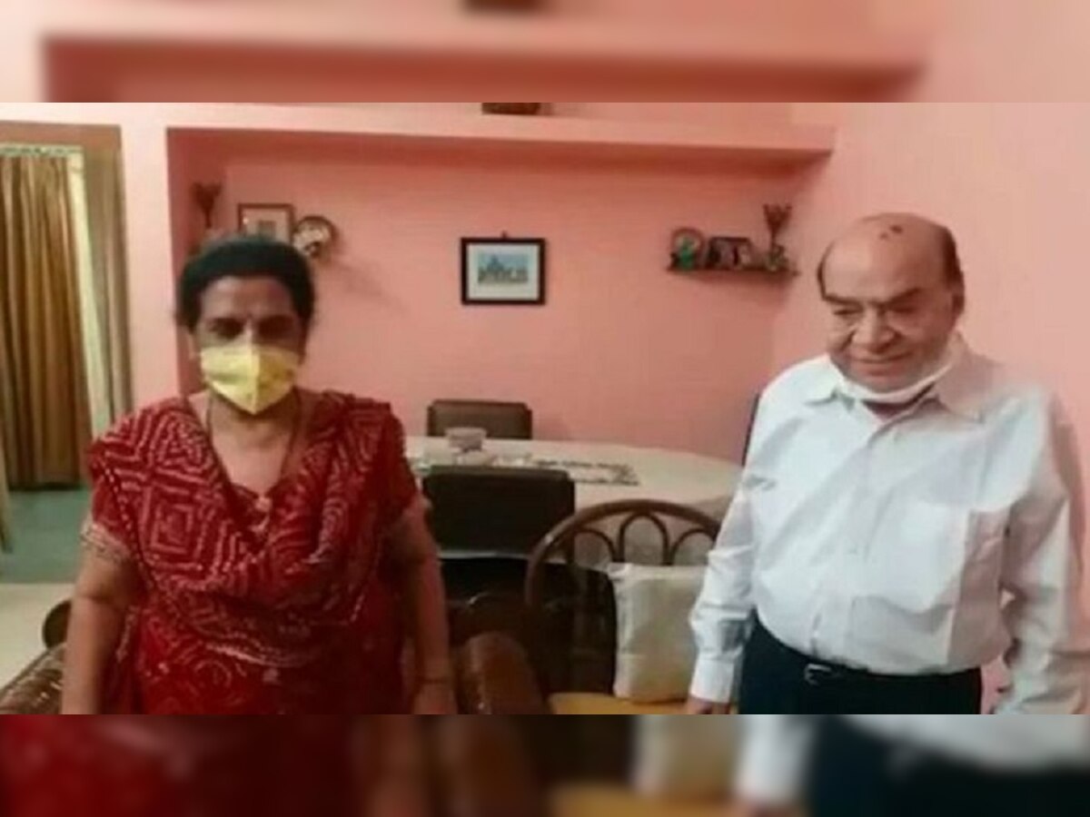 लखनऊ पुलिस ने इस काम से जीत लिया दिल, बुजुर्ग जोड़े के सालगिरह पर पहुंचाया केक