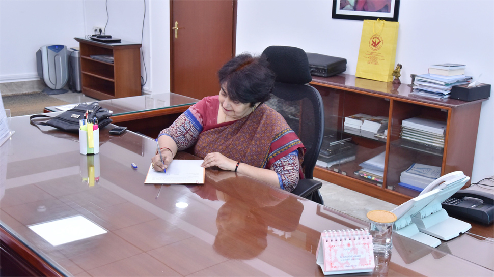 हेल्थ सैक्रेटरी ने सभी रियासतों को लिखा खत, कहा- गैर कोरोना मरीज़ों को इलाज में ना हो दिक्कत हेल्थ सैक्रेटरी ने सभी रियासतों को लिखा खत, कहा- गैर कोरोना मरीज़ों को इलाज में ना हो दिक्कत