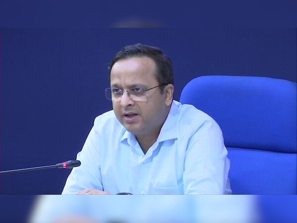 पिछले 24 घंटे में हिंदुस्तान में सामने आए 1,993 पॉजिटिव मामले: वज़ारते सेहत