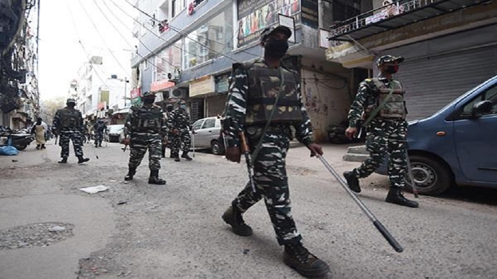 2 दिन में CRPF के 70 जवान हुए कोरोना मुतास्सिर, अब तक 122 जवानों में कोरोना की तस्दीक़ 2 दिन में CRPF के 70 जवान हुए कोरोना मुतास्सिर, अब तक 122 जवानों में कोरोना की तस्दीक़