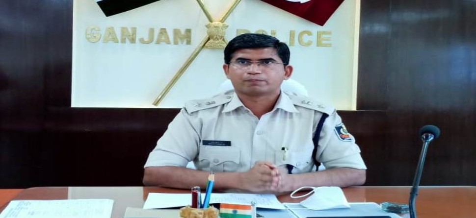 ପ୍ରବାସୀ ଓଡ଼ିଆଙ୍କୁ ଆଇନର ପାଠ ପଢ଼ାଇଲେ ଗଞ୍ଜାମ ଏସପି ପ୍ରବାସୀ ଓଡ଼ିଆଙ୍କୁ ଆଇନର ପାଠ ପଢ଼ାଇଲେ ଗଞ୍ଜାମ ଏସପି