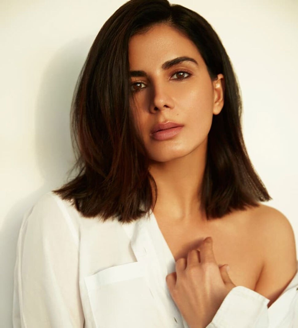 Kirti Kulhari