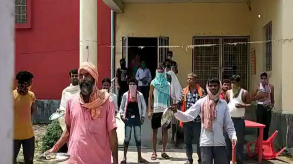 बिहार सरकार ने क्वारंटाइन सेंटर पर मीडिया को किया बैन, कांग्रेस ने फैसले पर उठाया सवाल बिहार सरकार ने क्वारंटाइन सेंटर पर मीडिया को किया बैन, कांग्रेस ने फैसले पर उठाया सवाल