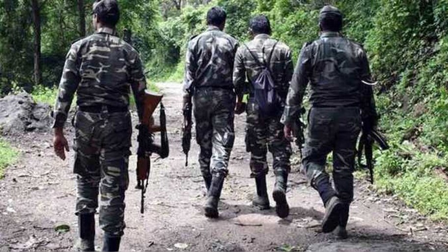 छत्तीसगढ़: सुदूर में हुए तसादुम में 4 नक्सली ढेर, 1 पुलिस मुलाज़िम शहीद