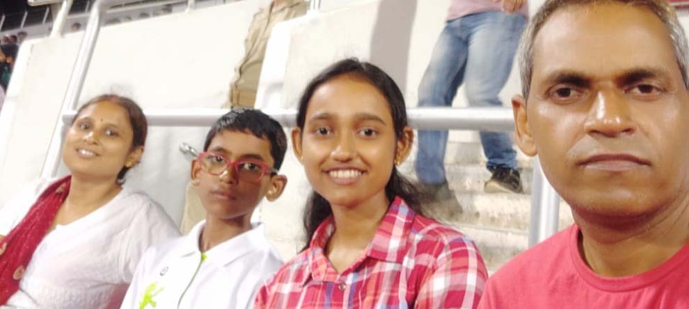 ସରପଞ୍ଚ ଭୁଲିଗଲେ ନିଜ ଦାୟିତ୍ୱ, ଥାନାରେ ରାତି ବିତାଇଲେ ପରିବାର ଲୋକେ ସରପଞ୍ଚ ଭୁଲିଗଲେ ନିଜ ଦାୟିତ୍ୱ, ଥାନାରେ ରାତି ବିତାଇଲେ ପରିବାର ଲୋକେ