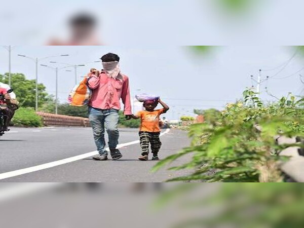 ପ୍ରବାସୀଙ୍କୁ ସହାୟତାର ହାତ ବଢାଉଛନ୍ତି ସମାଜସେବୀ