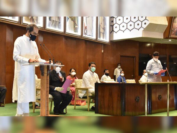 ଏମଏଲସି ସଦସ୍ୟ ଭାବେ ଉଦ୍ଧବ ଠାକରେଙ୍କ ଶପଥ ଗ୍ରହଣ 