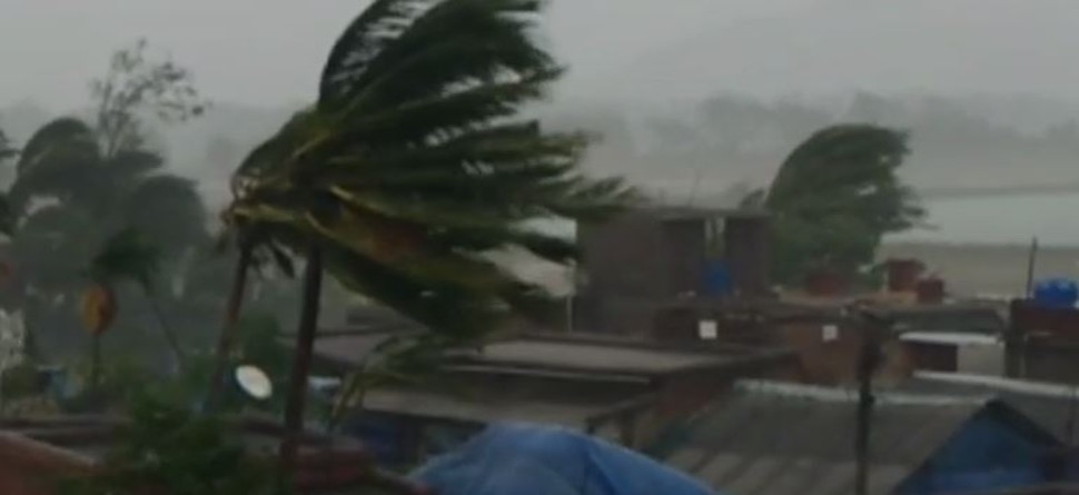 ଓଡ଼ିଶା-ପଶ୍ଚିମବଙ୍ଗ ଉପକୂଳରେ ବଢ଼ୁଛି ପବନର ଗତି ଓଡ଼ିଶା-ପଶ୍ଚିମବଙ୍ଗ ଉପକୂଳରେ ବଢ଼ୁଛି ପବନର ଗତି