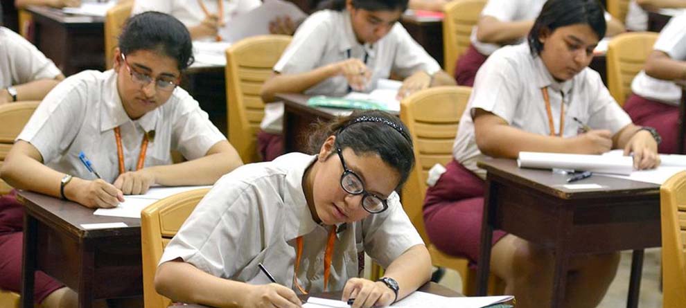 ଲକଡାଉନରୁ ବାଦ ପଡ଼ିଲା ପରୀକ୍ଷା ଲକଡାଉନରୁ ବାଦ ପଡ଼ିଲା ପରୀକ୍ଷା