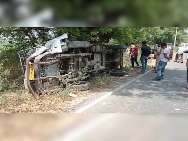 ୟୁପିରେ ମର୍ମନ୍ତୁଦ ସଡ଼କ ଦୁର୍ଘଟଣା, ୫ ପ୍ରବାସୀ ଶ୍ରମିକଙ୍କ ମୃତ୍ୟୁ