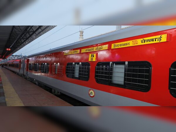 ୧୫ ଯୋଡ଼ା ସ୍ପେଶାଲ ଟ୍ରେନର ନିୟମରେ ପରିବର୍ତ୍ତନ କଲା ରେଲୱେ, ଏବେ RAC ଯାତ୍ରୀ ମଧ୍ୟ କରିପାରିବେ ଯାତ୍ରା