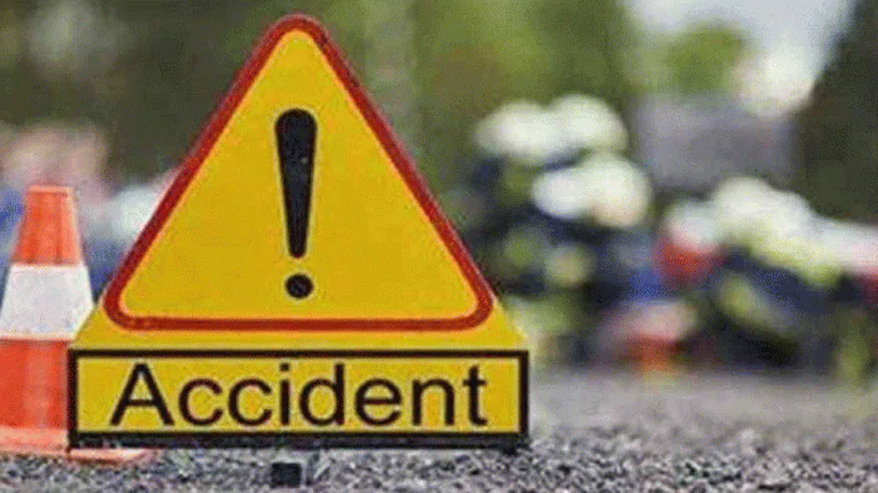 मध्य प्रदेश: धार ज़िले में दर्दनाक सड़क हादसा, 3 नौजवानों की मौत मध्य प्रदेश: धार ज़िले में दर्दनाक सड़क हादसा, 3 नौजवानों की मौत