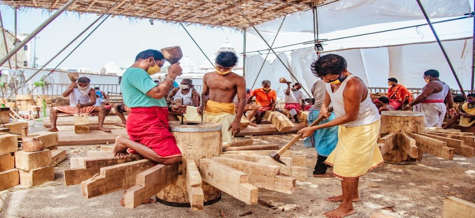 ପାଖେଇ ଆସୁଛି ରଥଯାତ୍ରା, ଜୋରସୋରରେ ଚାଲିଛି ମହାପ୍ରଭୁଙ୍କ ରଥ ନିର୍ମାଣ କାର୍ଯ୍ୟ ପାଖେଇ ଆସୁଛି ରଥଯାତ୍ରା, ଜୋରସୋରରେ ଚାଲିଛି ମହାପ୍ରଭୁଙ୍କ ରଥ ନିର୍ମାଣ କାର୍ଯ୍ୟ
