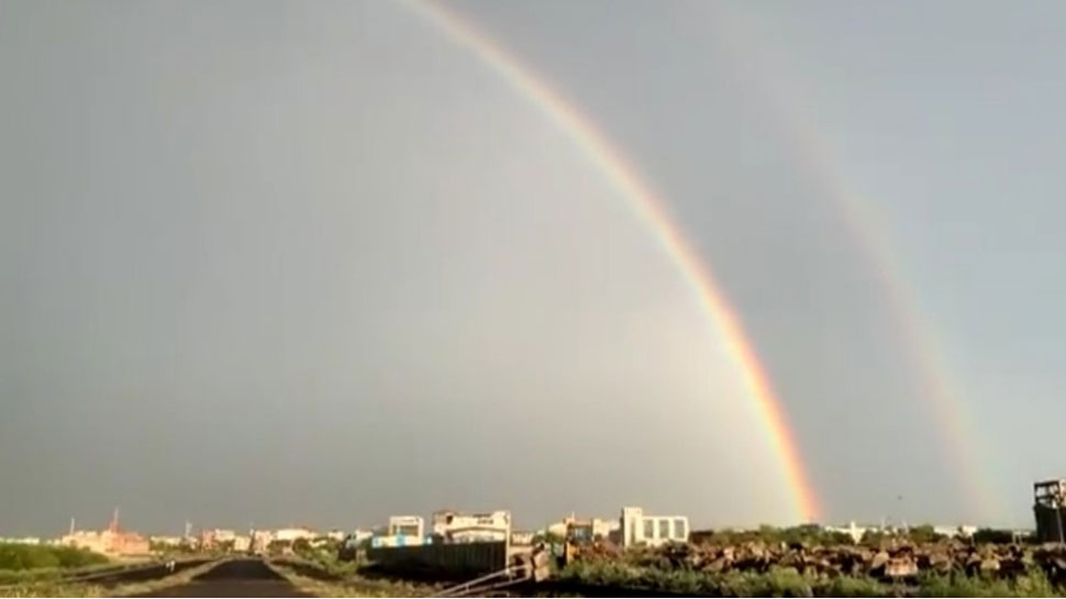 दो इंद्रधनुष एक ही समय में when two rainbows formed in sky