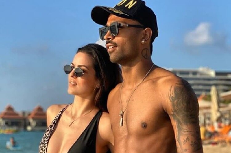 hardik pandya going to be dad soon, shared gf natasa baby bumb pic