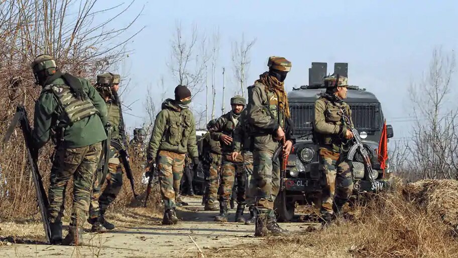जम्मू-कश्मीर: सिक्योरिटी फोर्सेज़ को मिली बड़ी कामयाबी, 3 दहशतगर्दा ढेर