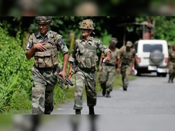 ପୋଲିସ ପାର୍ଟି ଉପରେ ଆତଙ୍କୀ ଆକ୍ରମଣ, ହାଇଆଲର୍ଟ ଜାରି 