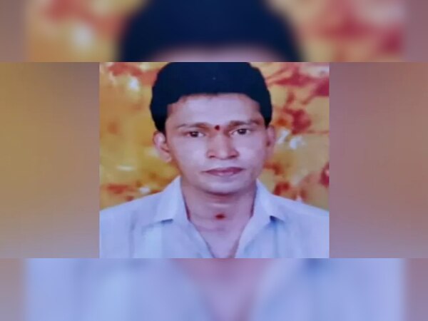 ଥାନେର ଶାବରୀ ବାର ଏଣ୍ଡ ରେଷ୍ଟୁରାଣ୍ଟରର ମ୍ୟାନେଜର ହରିଶ ଶେଟ୍ଟୀଙ୍କୁ ୱେଟର ହତ୍ୟା କରିଛି