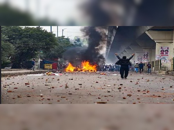 ଦିଲ୍ଲୀରେ ଦଙ୍ଗା ପାଇଁ ଷଡ଼ଯନ୍ତ୍ର, ଆର୍ଲଟରେ ପୋଲିସ