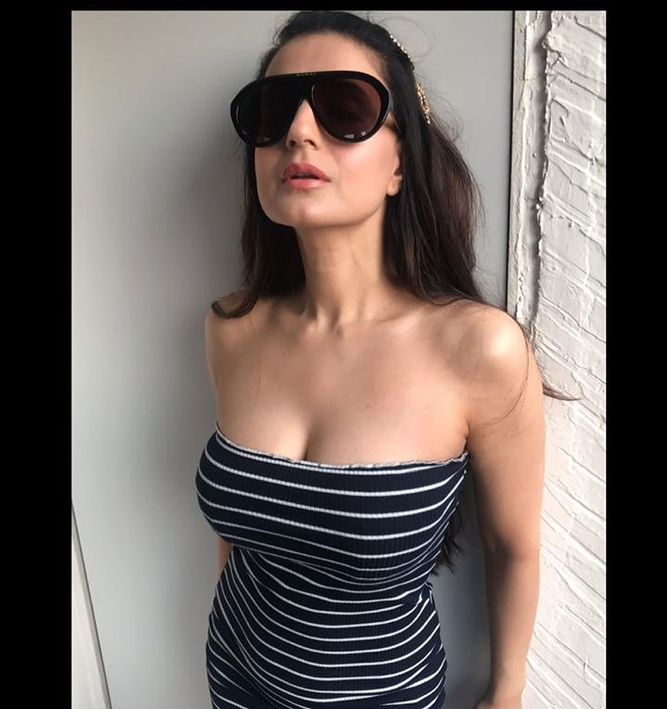 These Photos Of Ameesha Patel Went Viral On Her Birthday 15 Photos