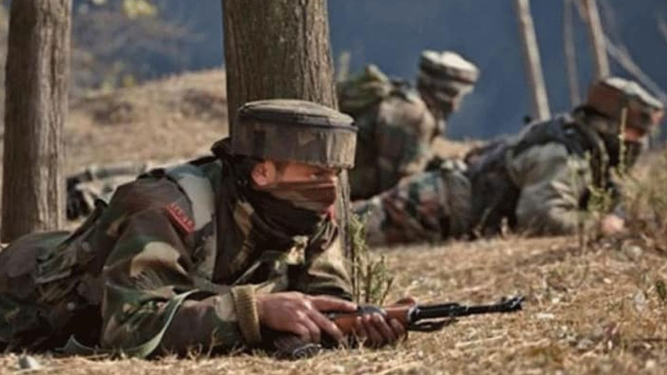 ଜମ୍ମୁ କାଶ୍ମୀର: ଆତଙ୍କବାଦୀଙ୍କ ସହ ପାକିସ୍ତାନକୁ ଜବାବ ଦେଉଛି ଭାରତ ଜମ୍ମୁ କାଶ୍ମୀର: ଆତଙ୍କବାଦୀଙ୍କ ସହ ପାକିସ୍ତାନକୁ ଜବାବ ଦେଉଛି ଭାରତ