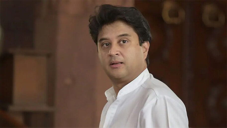ज्योतिरादित्य सिंधिया और उनकी मां को हुआ कोरोना, दिल्ली मैक्स अस्पताल में दाखिल