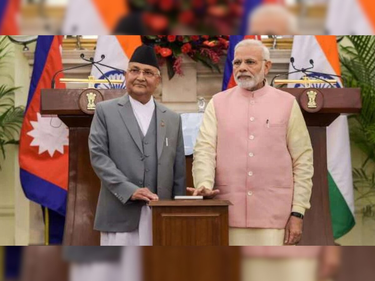 नेपाली PM केपी ओली और पीएम मोदी (फाइल फोटो)