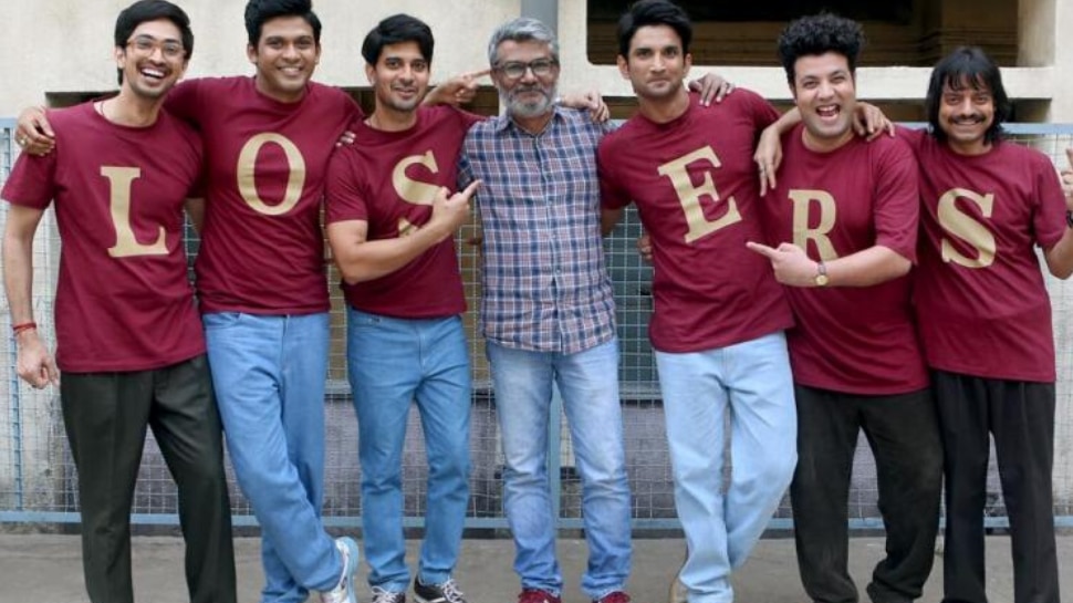 नवीन नृतिष ने सुशांत साथ की थी 'छिछोरे' से एंट्री Sushant Singh Rajput - Naveen Nritish with Film Chhichhore Cast Team