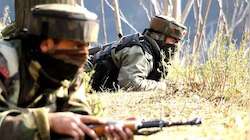 J&K: अवंतीपोरा के पंपोर में एनकाउंटर, सुरक्षाबलों का ऑपरेशन जारी
