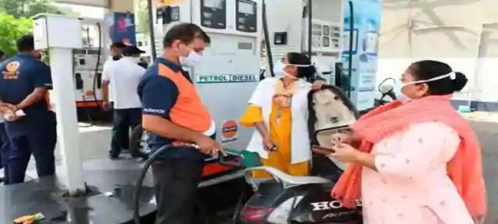 ଲଗାତାର ୧୨ ଦିନରେ ତୈଳଦରରେ ବୃଦ୍ଧି, ୮୦ ଡେଇଁଲା ତୈଳଦର ଲଗାତାର ୧୨ ଦିନରେ ତୈଳଦରରେ ବୃଦ୍ଧି, ୮୦ ଡେଇଁଲା ତୈଳଦର