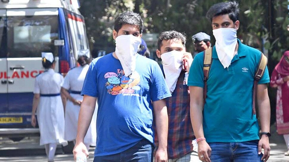 India reaches to fourth rank on Coronavirus cases | दुनिया का चौथा सबसे संक्रमित देश बना भारत, जानिए कोरोना से कितने हजार की हुई मौत | Hindi News, देश