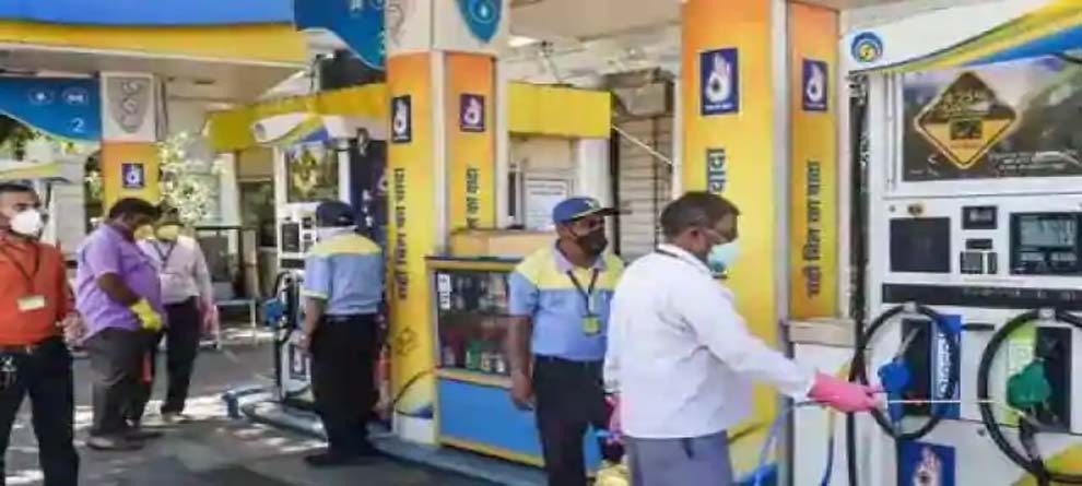 ଲଗାତାର ୧୩ ଦିନରେ ତୈଳଦରରେ ବୃଦ୍ଧି, ଲିଟର ପିଛା ୮୦ ଟଙ୍କା ଛୁଇଁଲା ଲଗାତାର ୧୩ ଦିନରେ ତୈଳଦରରେ ବୃଦ୍ଧି, ଲିଟର ପିଛା ୮୦ ଟଙ୍କା ଛୁଇଁଲା