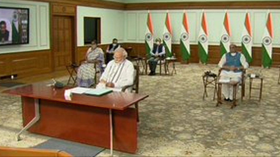 जानिए हिंदुस्तान-चीन कशीदगी पर की गई ऑल पार्टी मीटिंग में किस लीडर ने क्या कहा जानिए हिंदुस्तान-चीन कशीदगी पर की गई ऑल पार्टी मीटिंग में किस लीडर ने क्या कहा