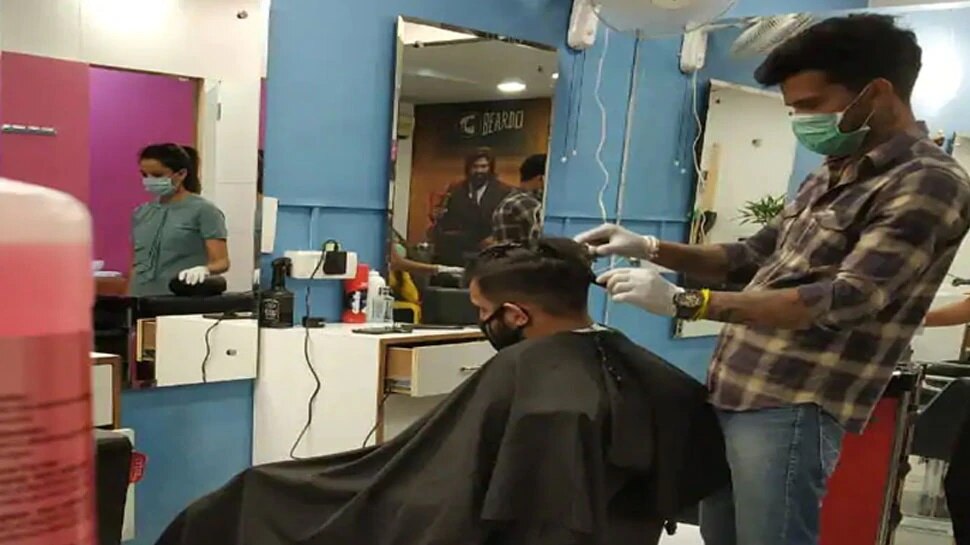 Agra Guidelines released for hair salon shops These things have to be care | आगरा: हेयर सैलून के लिए गाइडलाइन जारी, इन बातों का रखना होगा ध्यान | Hindi News, यूपी एवं उत्तराखंड Agra Guidelines released for hair salon shops These things have to be care | आगरा: हेयर सैलून के लिए गाइडलाइन जारी, इन बातों का रखना होगा ध्यान | Hindi News, यूपी एवं उत्तराखंड
