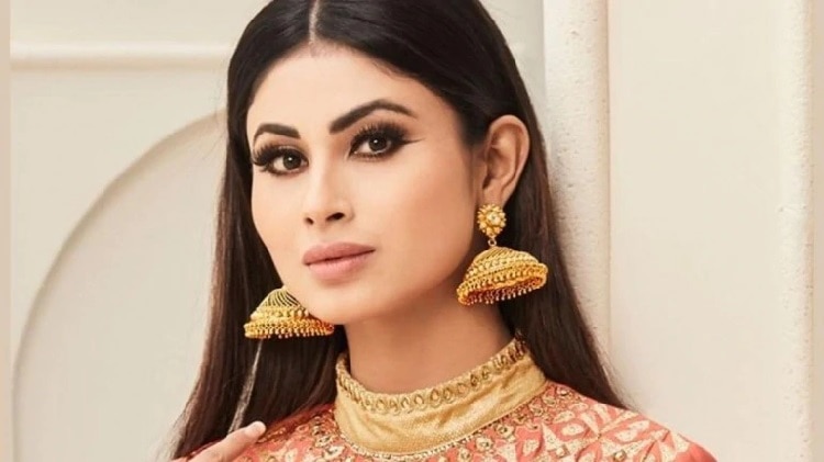 mouni roy dancing on aishwarya song nimbura nimbura | 'निम्बूड़ा निम्बूड़ा'  से मौनी ने जीता फैंस का दिल | Hindi News, ग्लैमर/गैजेट्स