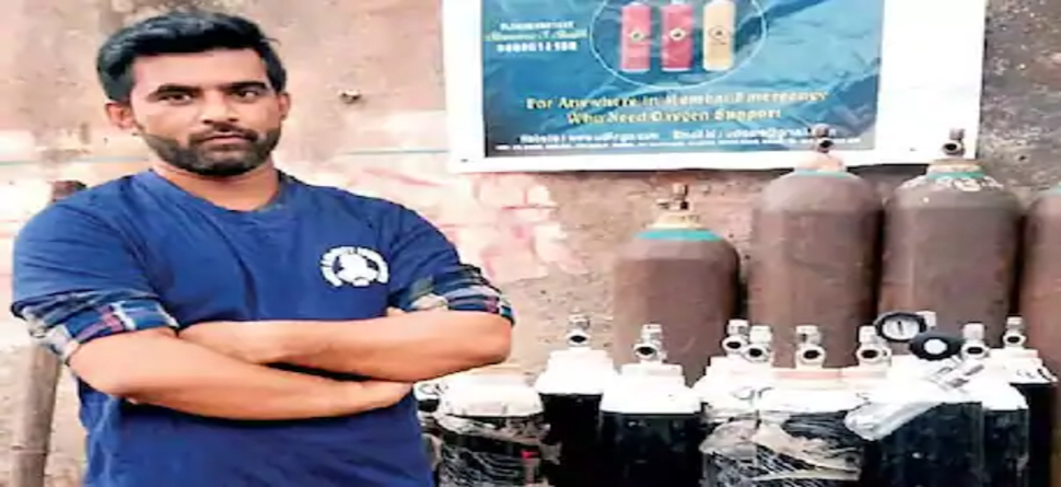 କୋରୋନା ରୋଗୀଙ୍କ ସାହାଯ୍ୟ ପାଇଁ ବିକି ଦେଲେ ନିଜ SUV କାର, ୨୫୦ ପରିବାର ପାଇଁ କିଣିଲେ ଅକ୍ସିଜେନ ସିଲିଣ୍ଡର କୋରୋନା ରୋଗୀଙ୍କ ସାହାଯ୍ୟ ପାଇଁ ବିକି ଦେଲେ ନିଜ SUV କାର, ୨୫୦ ପରିବାର ପାଇଁ କିଣିଲେ ଅକ୍ସିଜେନ ସିଲିଣ୍ଡର