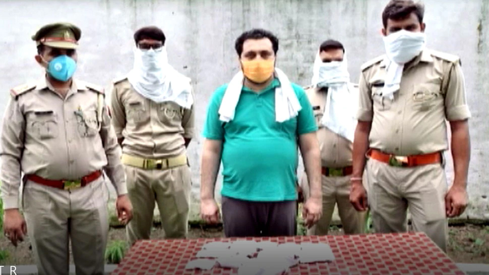 आज़म खान का मीडिया इंचार्ज फसाहत अली हुआ गिरफ्तार, कई मामलों में था फरार आज़म खान का मीडिया इंचार्ज फसाहत अली हुआ गिरफ्तार, कई मामलों में था फरार