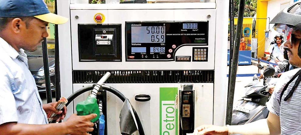 ୧୨୬ଟି ରାଷ୍ଟ୍ରରେ ପେଟ୍ରଲୋ ଠାରୁ ଡିଜେଲ ମହଙ୍ଗା ୧୨୬ଟି ରାଷ୍ଟ୍ରରେ ପେଟ୍ରଲୋ ଠାରୁ ଡିଜେଲ ମହଙ୍ଗା