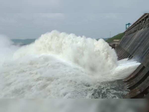 ଖୋଲିଲା ଆଉ ୩ ଗେଟ, ମୋଟ ୧୫ଟି ଗେଟ ଦେଇ ଜଳ ନିଷ୍କାସନ