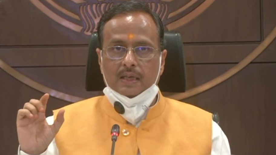 10वीं और 12वीं जमात के टॉपर्स को 1-1 लाख रुपये और लैपटॉप देगी योगी हुकूमत