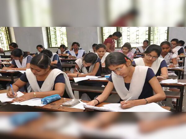 ବଢୁଛି ଛାତ୍ରଛାତ୍ରୀଙ୍କ ପରୀକ୍ଷା ଚିନ୍ତା, କାଲି ଘୋଷଣା ହୋଇପାରେ ନିଷ୍ପତ୍ତି