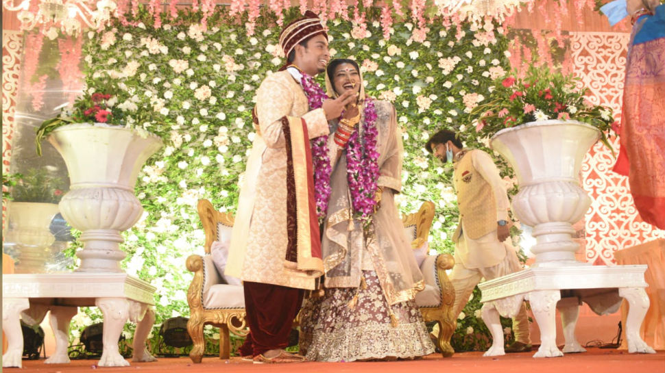 साथी खिलाड़ी अतनु दास से रचाई शादी olympic player deepika tied knot with atanu das