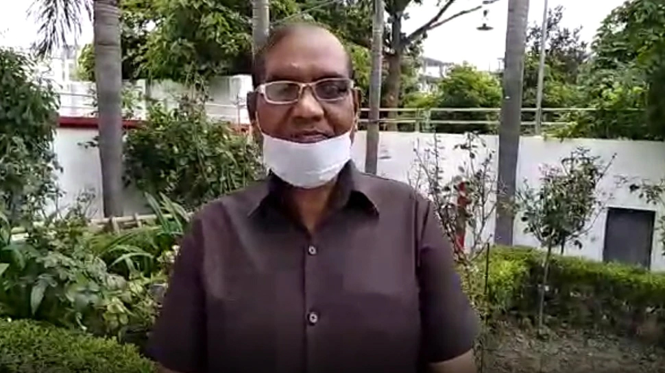 अखिलेश यादव को लेकर साबिक DGP का बड़ा बयान, मुजरिमों और दहशतगर्दों का बताया हमदर्द अखिलेश यादव को लेकर साबिक DGP का बड़ा बयान, मुजरिमों और दहशतगर्दों का बताया हमदर्द