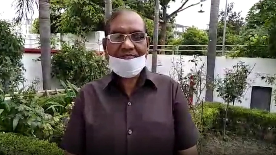 अखिलेश यादव को लेकर साबिक DGP का बड़ा बयान, मुजरिमों और दहशतगर्दों का बताया हमदर्द